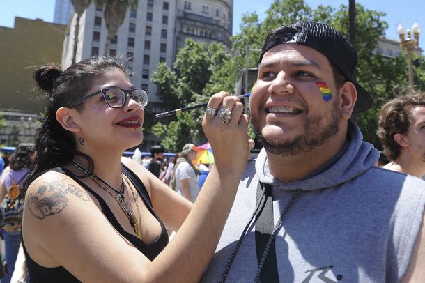 Alberto Fernández: La bandera LGBTIQ+ flamea en todo el país con grandes motivos de celebración