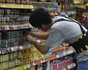 En comercio cobran el último tramo del aumento de salarios en marzo