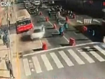 Atropell&oacute; a un polic&iacute;a de la Ciudad para evadir un control de tr&aacute;nsito