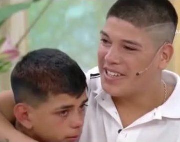 Thiago se emocionó al ver las refacciones que hicieron en su casa 