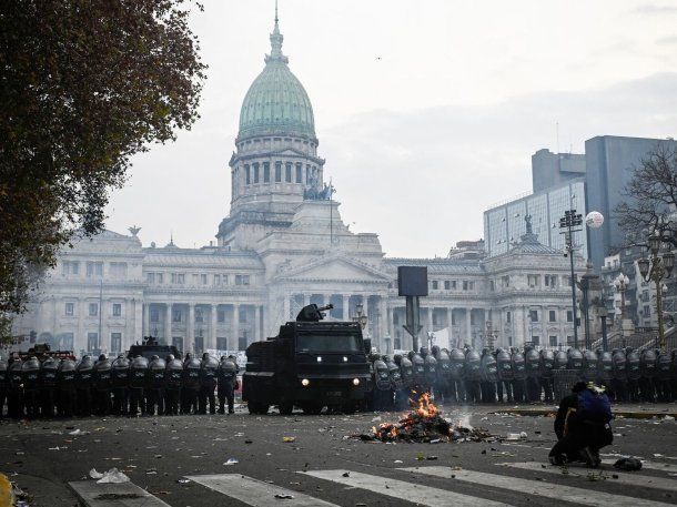 El Gobierno dispuso un megaoperativo para la Marcha Federal Universitaria: más de mil efectivos