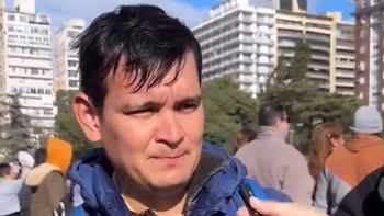 triste pero real: fue a rosario para apoyar a milei aunque hace tres meses que no tiene trabajo triste pero real: fue a rosario para apoyar a milei aunque hace tres meses que no tiene trabajo