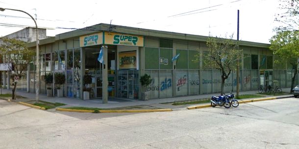 Pagó el aguinaldo con vales para comprar en su propio supermercado