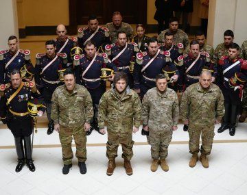 Javier Milei almorzó con los Granaderos por el 17 de agosto