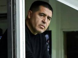 la reaccion de riquelme a los silbidos a cavani: que hizo la reaccion de riquelme a los silbidos a cavani: que hizo