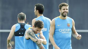 asi fue el primer entrenamiento de messi en su regreso a barcelona asi fue el primer entrenamiento de messi en su regreso a barcelona