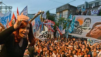 cristina destaco el aumento de egresados universitarios cristina destaco el aumento de egresados universitarios