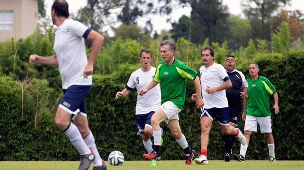 Macri realiza estudios médicos de rutina en un sanatorio porteño