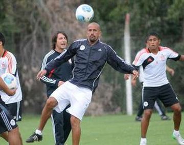 Operativo retorno: Verón se entrenó con el plantel