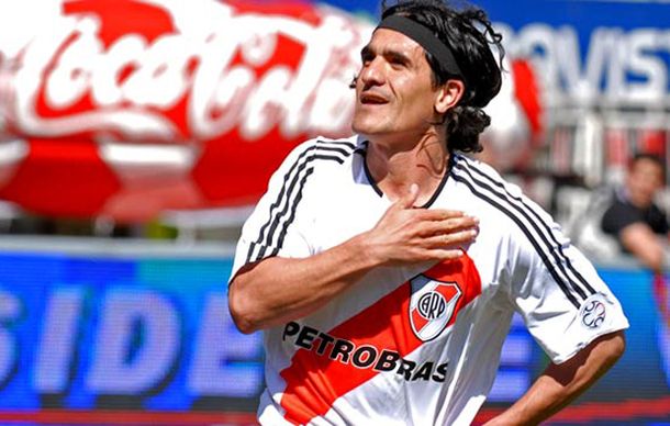 Ariel Ortega desmintió las versiones del auto robo