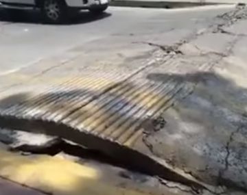 Escalofriante video durante el terremoto: La tierra respira