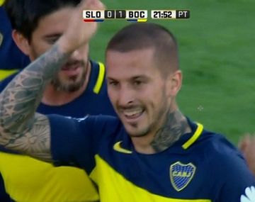 Benedetto hizo un golazo pero no pudo seguir en cancha