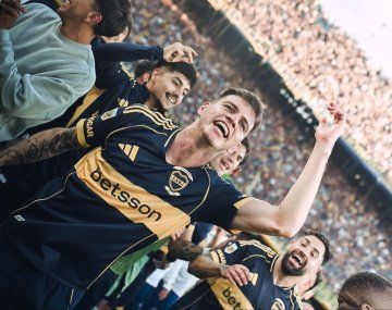 Un club grande de Brasil se metió en la puja por Zenón: Boca analiza su salida