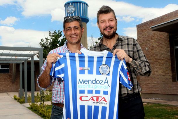 Tinelli sigue de gira por interior y visitó Mendoza en la previa de las elecciones en AFA