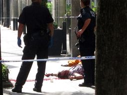 sangriento tiroteo en el empire state: dos muertos y 10 heridos sangriento tiroteo en el empire state: dos muertos y 10 heridos