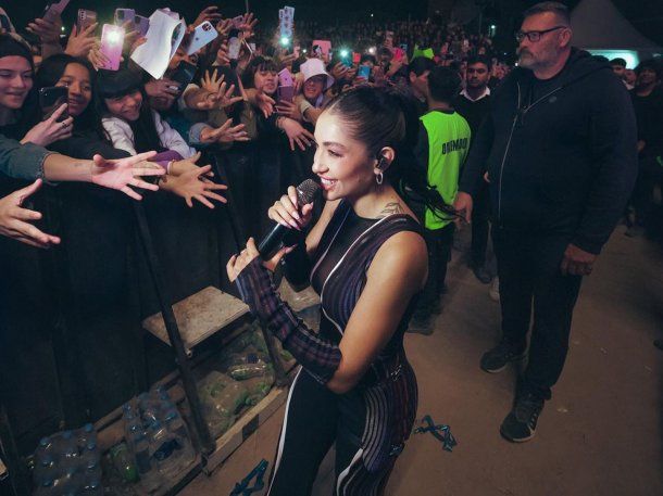 María Becerra, la primera mujer argentina en tocar en River