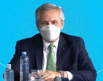 Gesto de Alberto hacia Cristina: pidió un aplauso para ella