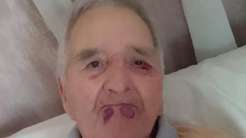 video: la violenta agresion a un jubilado perpetrada por personal de un geriatrico de mar del plata video: la violenta agresion a un jubilado perpetrada por personal de un geriatrico de mar del plata