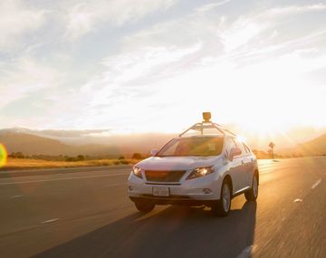 Autos que se manejan solos pueden hackearse