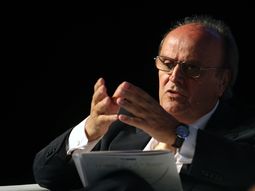 de mendiguren, por radio 10: con un dolar a $14 nadie se tienta de mendiguren, por radio 10: con un dolar a $14 nadie se tienta