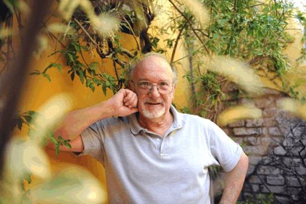 Rolando Martiñá presenta Cuentos de todos los amores