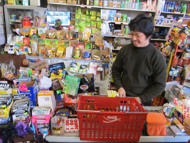 Los cambios en el súper por los precios: más fideos, arroz y pollo en las compras