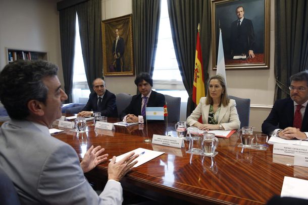 La Argentina acordó con España cooperar en transporte ferroviario