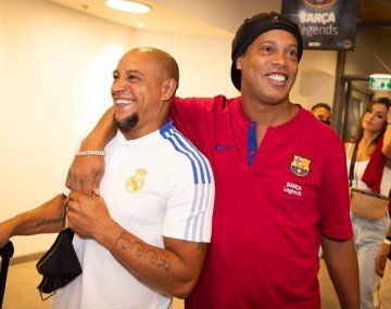 Real Madrid y Barcelona juegan el clásico de Leyendas