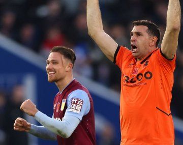 La emoción de un jugador de Polonia porque Dibu Martinez le regaló una camiseta de Messi