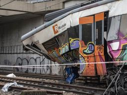 los maquinistas de trenes espanoles convocan tres dias de huelga tras dos accidentes mortales en 48 horas los maquinistas de trenes espanoles convocan tres dias de huelga tras dos accidentes mortales en 48 horas