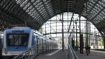 el gobierno le pidio al bid un informe para avanzar con la privatizacion de trenes argentinos el gobierno le pidio al bid un informe para avanzar con la privatizacion de trenes argentinos