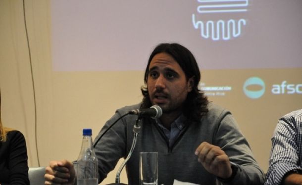 Rolandi, por Radio 10: Clarín tiene necesidad y urgencia de derogar la Ley de Medios