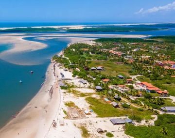 Este destino de Brasil es perfecto para adentrarse dentro de dunas movibles. 