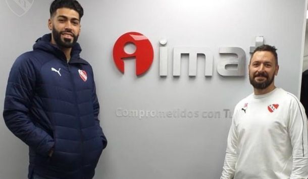 Barboza tras la revisión médica. Foto: @caindependiente