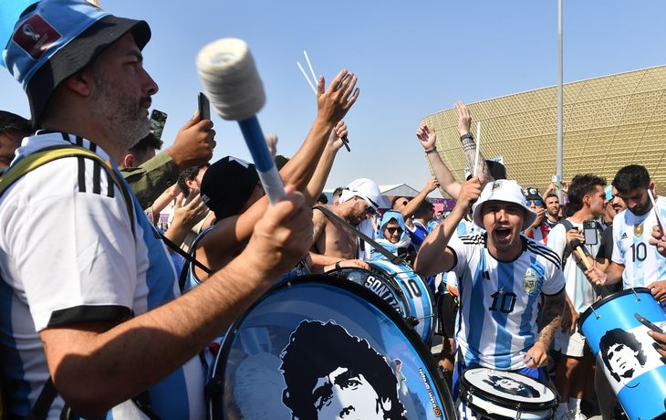 Hinchas argentinos viajarán en caravana al Lusail para apoyar a la Selección