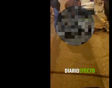 Grave accidente: automovilista choca motociclista y lo abandona en la calle agonizando