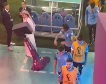 Uruguay eliminado: Cavani se fue pegándole al VAR