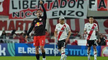 river pierde 1-0 ante bragantino en el monumental river pierde 1-0 ante bragantino en el monumental