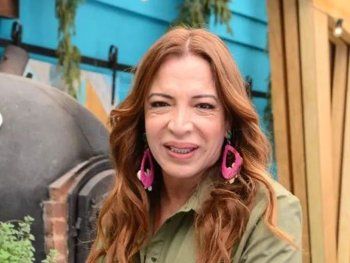 Lizy Tagliani en La Peña de Morfi.