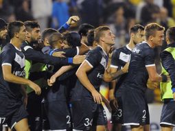 velez se lo dio vuelta a central y silencio el gigante de arroyito velez se lo dio vuelta a central y silencio el gigante de arroyito