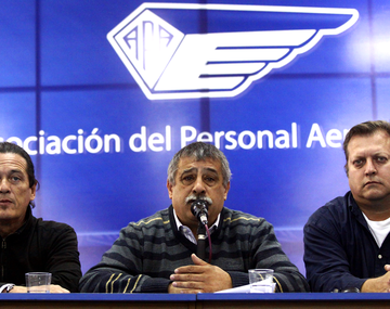 Aeronáuticos: La forma del reclamo es antidemocrática