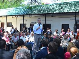 Macri con jubilados en Chaco Macri con jubilados en Chaco