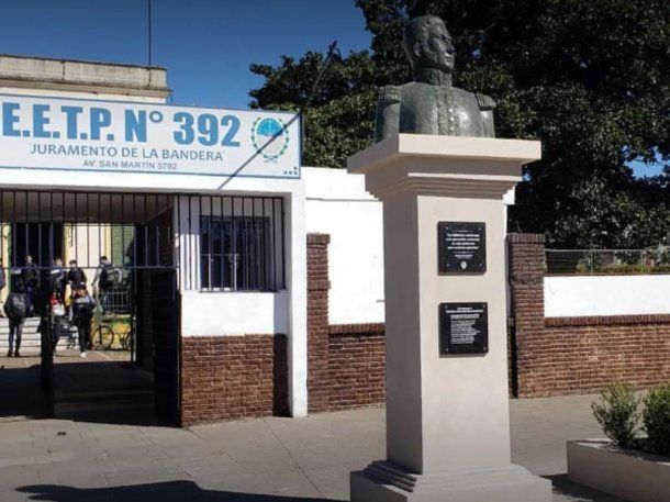 Escuela secundaria Nº392 “Juramento a la Bandera