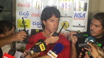 Daniel Garnero, entrenador de Guaraní de Paraguay Daniel Garnero, entrenador de Guaraní de Paraguay