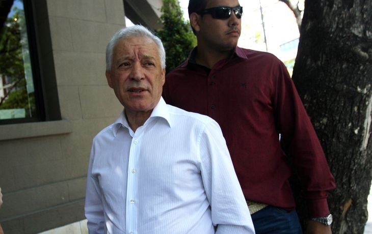 El presidente de Racing justificó la desprolijidad con la que echaron a Sava