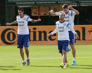 Respira Sabella: Di María entrenó con normalidad y será titular ante Irán