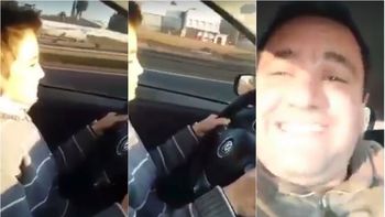 Padre le enseña a conducir a su hijo. Captura de video de Facebook Padre le enseña a conducir a su hijo. Captura de video de Facebook