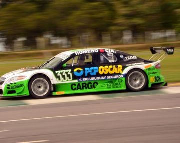 Micheloud ganó cómodo la carrera de Top Race en Rosario