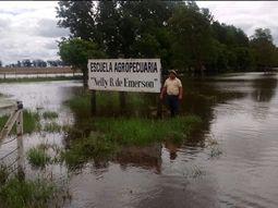 Se inundó una escuela rural de General Villegas.