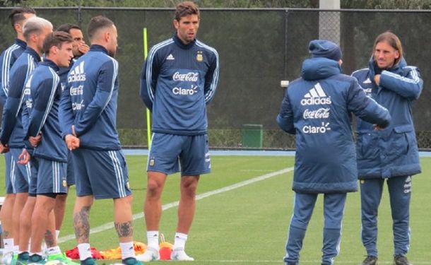 El entrenador casildense junto a Sebastián Beccacece